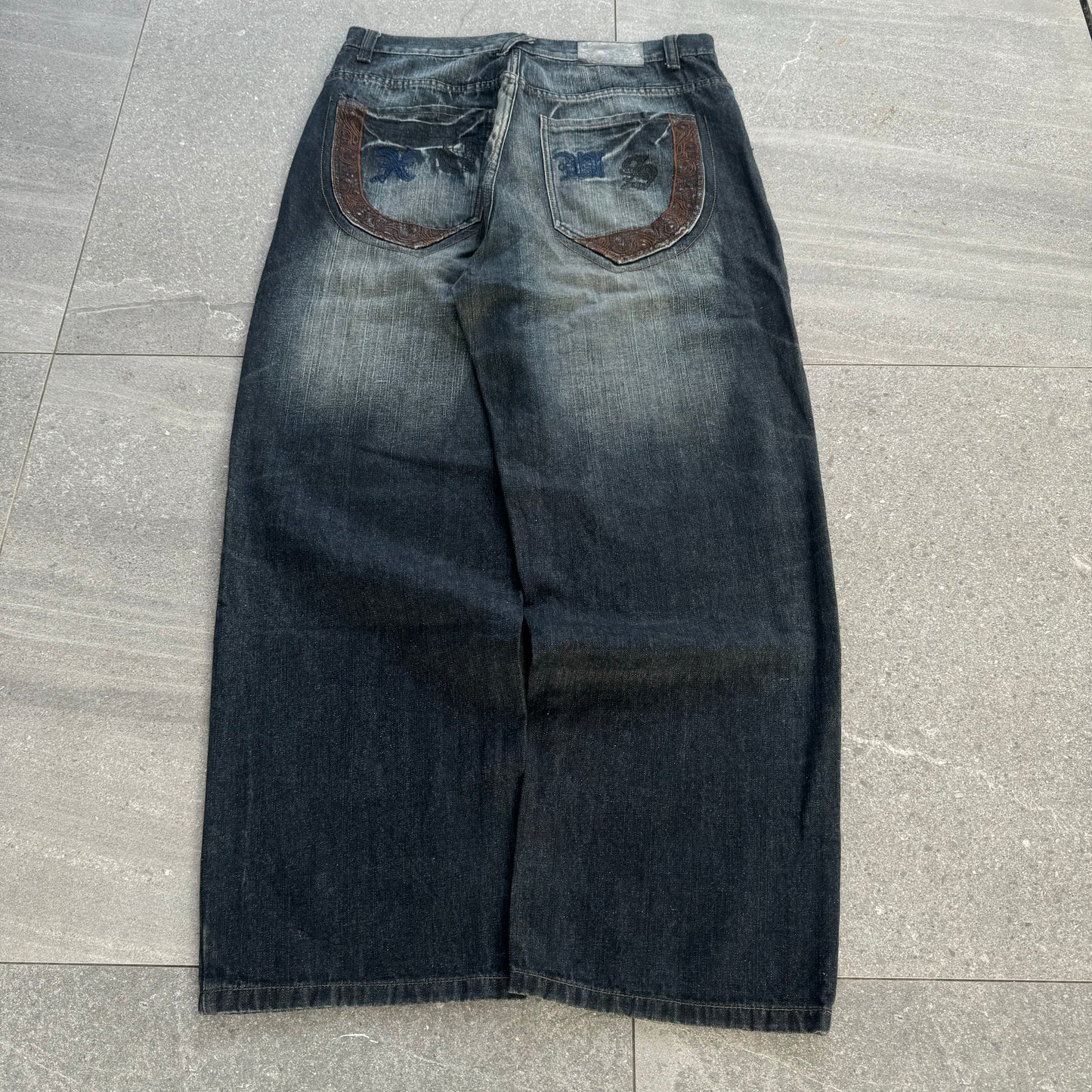 sexy ass wash on these yofk - 36x31”