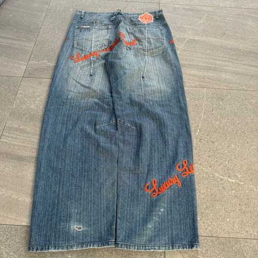 akademiks w a gangsta fade - 36x32”