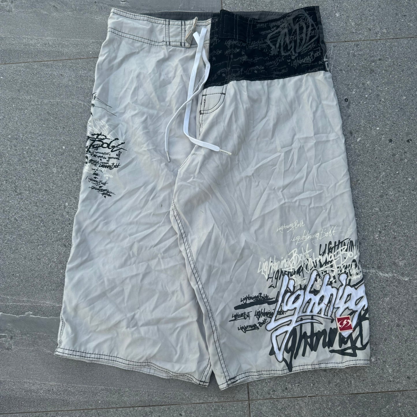 lightning bolt boardies - 31x14”