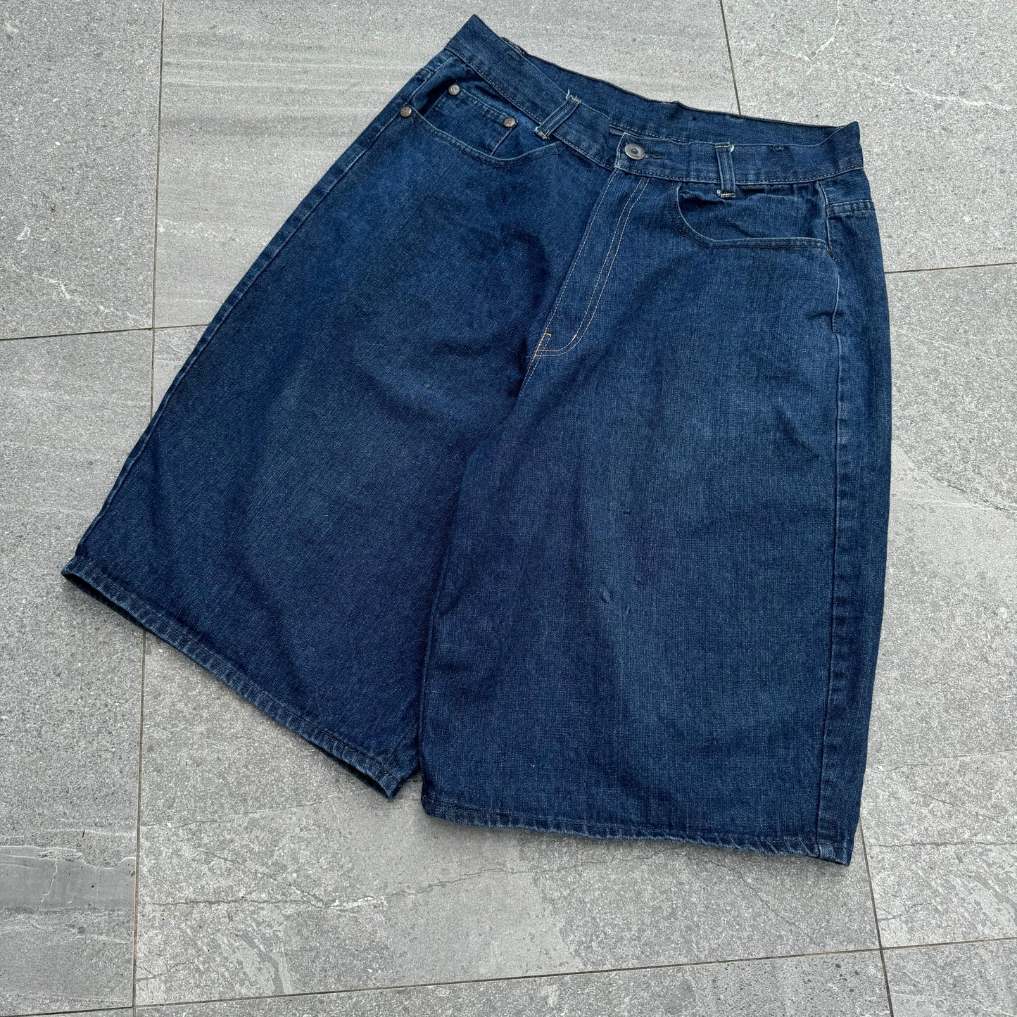 fatttt chams jorts - 35”