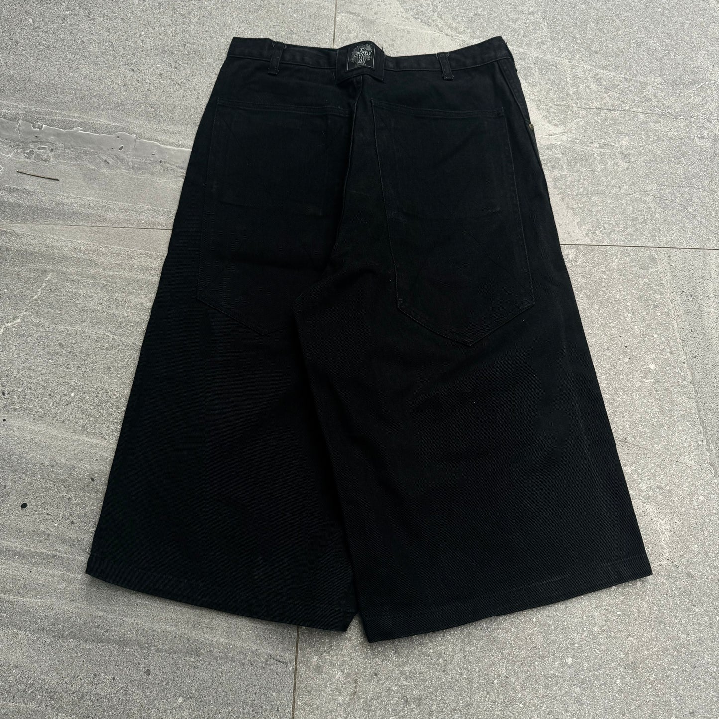 grail dogtown lowpocket jorts - 33”