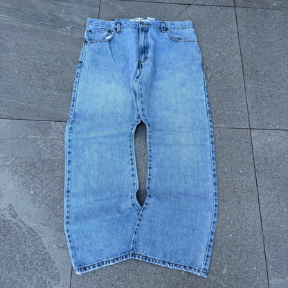 beaut lightwash pair of 527 bootcuts - 34x30”