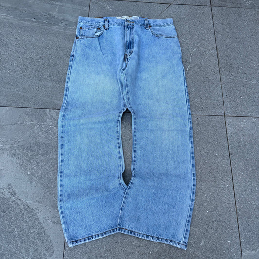 beaut lightwash pair of 527 bootcuts - 34x30”