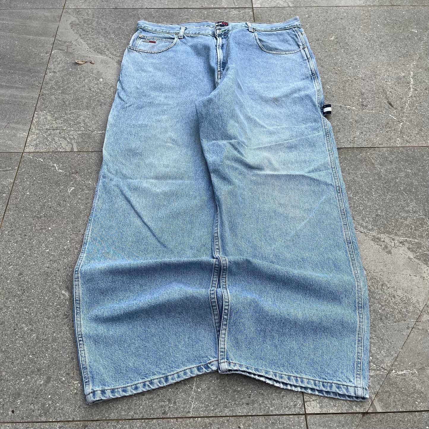 grail tommy jeans - 38x32”