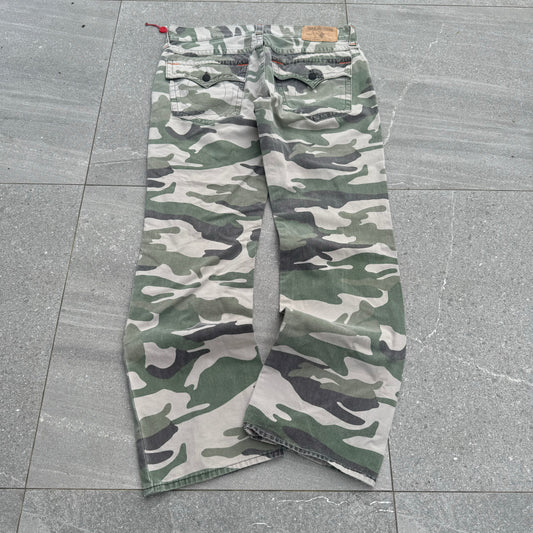 grail truey camo bootcuts - 36x33”