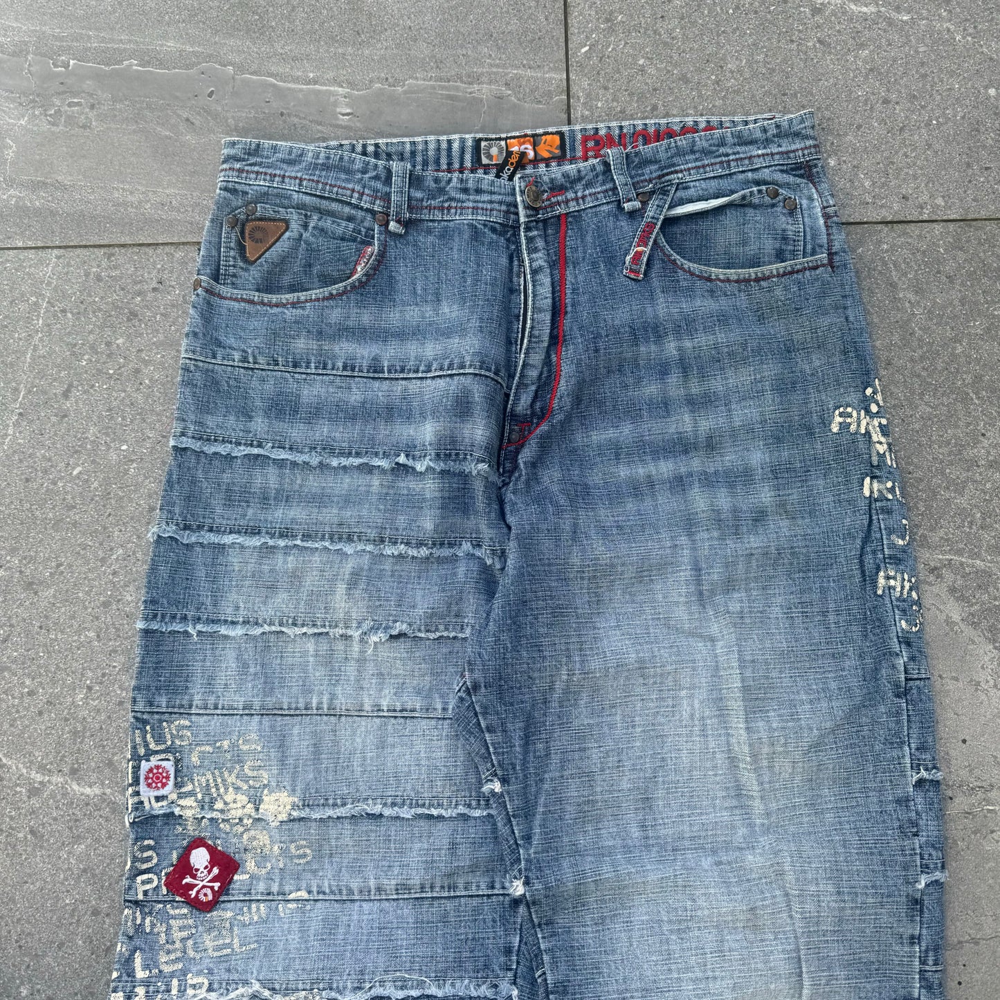 beast beast beast akademiks LOOK AT THE WASH + DETAILS YOOOO 36x32”