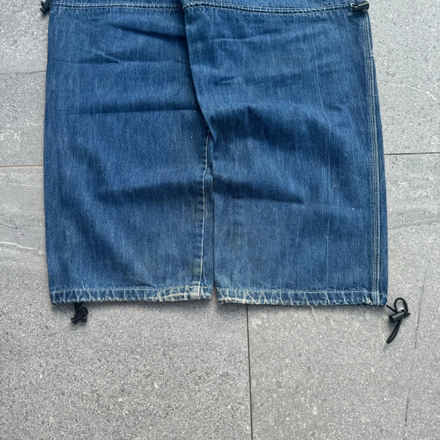 FAT ASS PAIR IDK WHAT BRAND SO HARD THO 34x31” nvm the brand is avirex