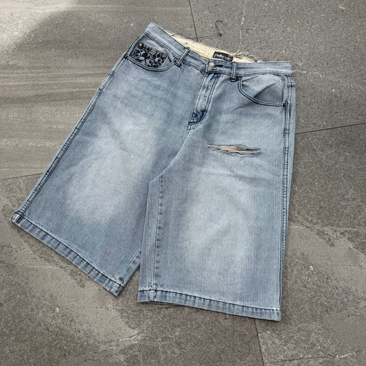 10/10 pelle shorts. trust. 34”