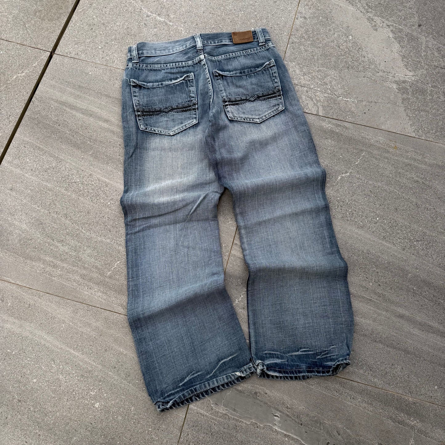 what a beautiful pair of bootcuts 😍 31x30”