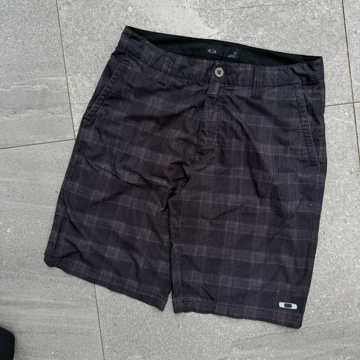 oakley boardie/short hybrids - 34”