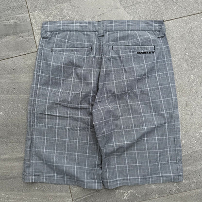 oakley plaid below knee shorts - 34”