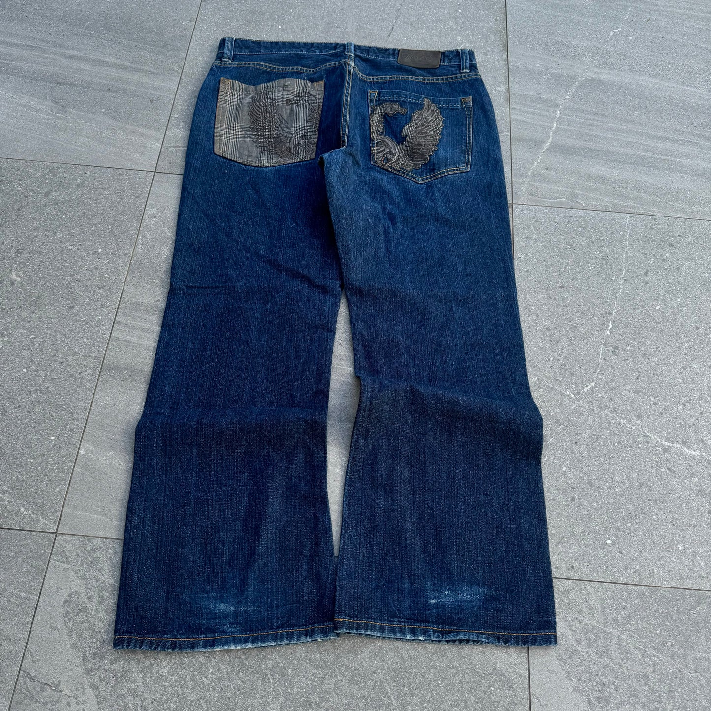 plaid detail ECKO bootcuts ((so good)) - 38x31”