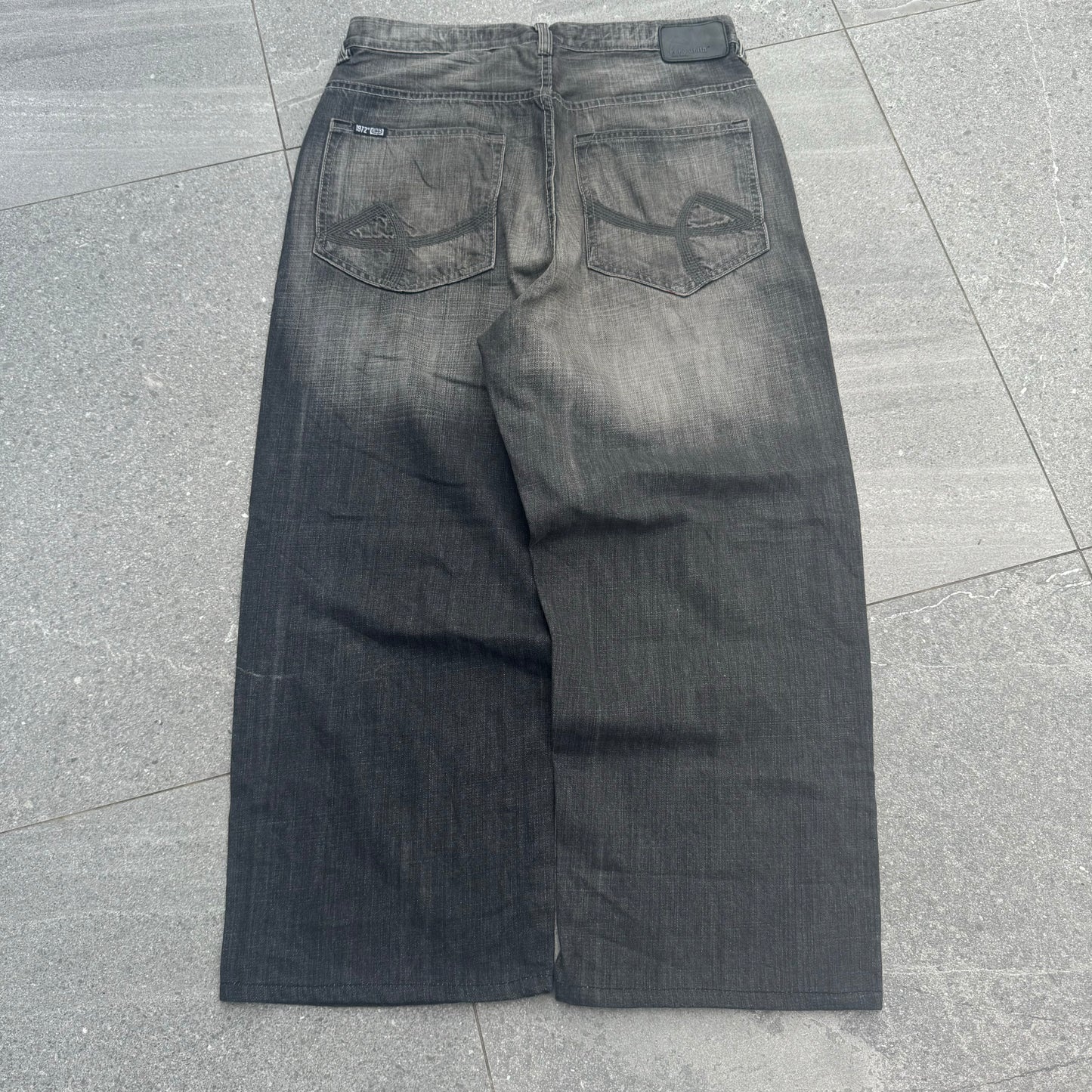 ecko jeans - 32x26”