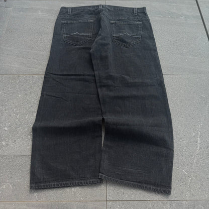 huge avirex jeans - 44x32”