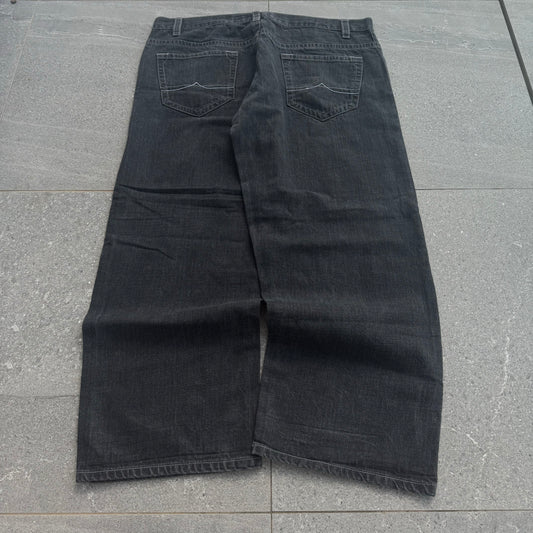 huge avirex jeans - 44x32”