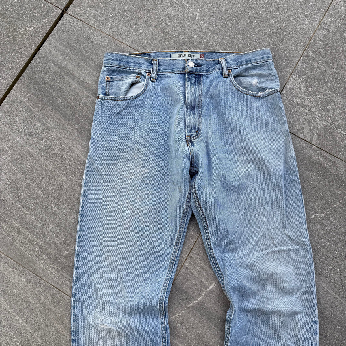 stacked levi’s 517 - 34x35”