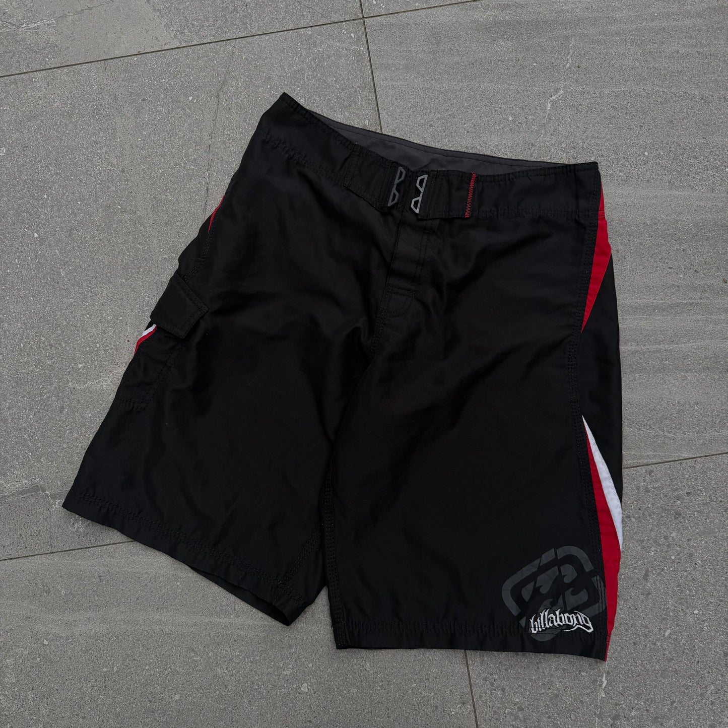 genuinely perfect boardies i’d steal these - 32”