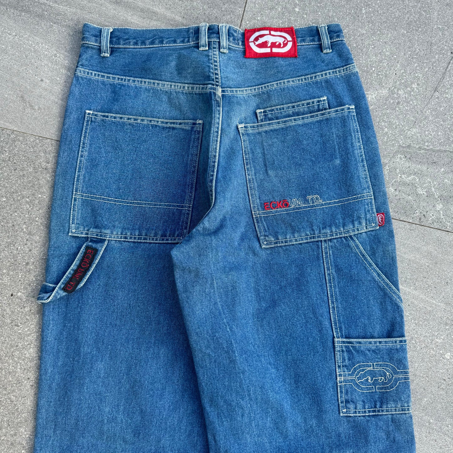 clean ecko jeans - 34x33”