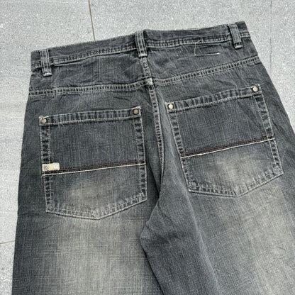 black sand southpoles - 34”