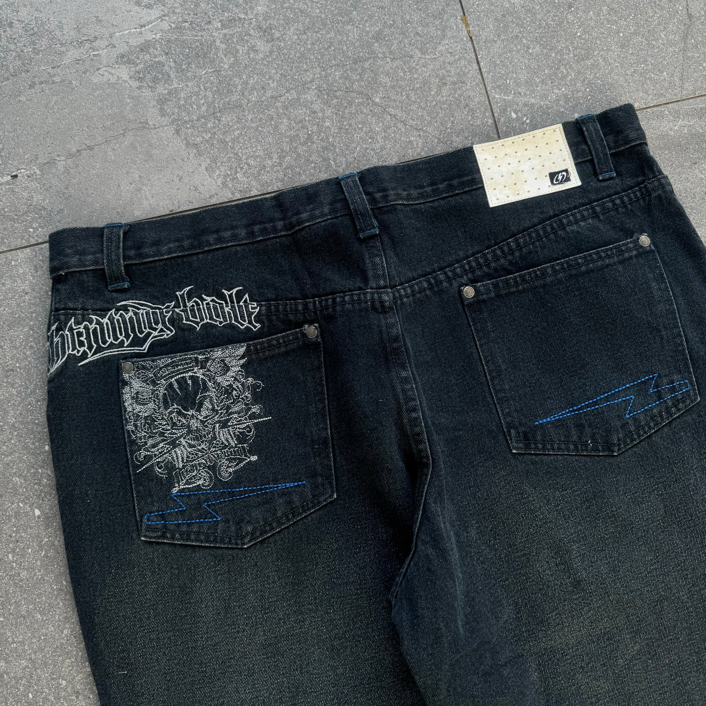 lightning bolt jeans - 40x33”