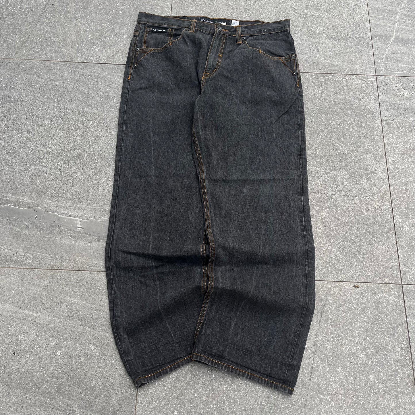 classy rocawear pair - 36x31”