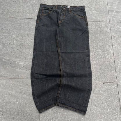 classy rocawear pair - 36x31”