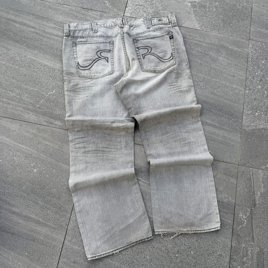 10/10 rock republics - 42x32”