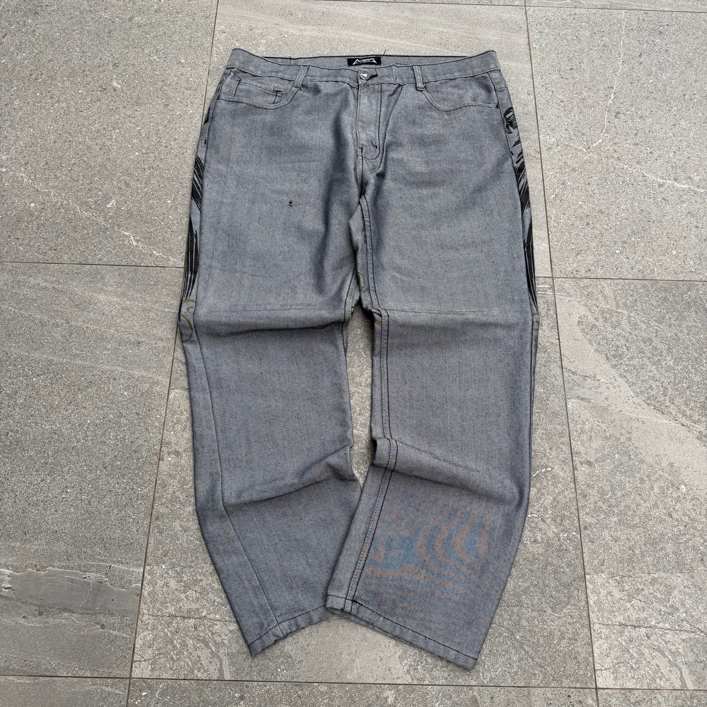 legendary status wing bootcuts - 38x31”