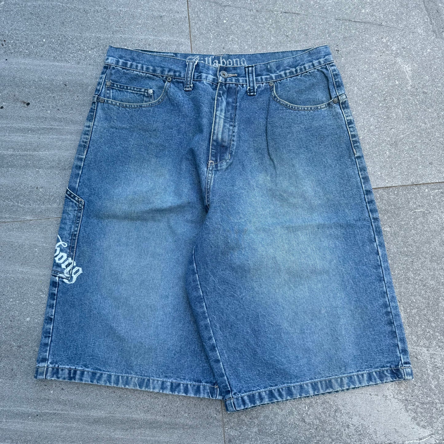 clean billabong jorts - 34”
