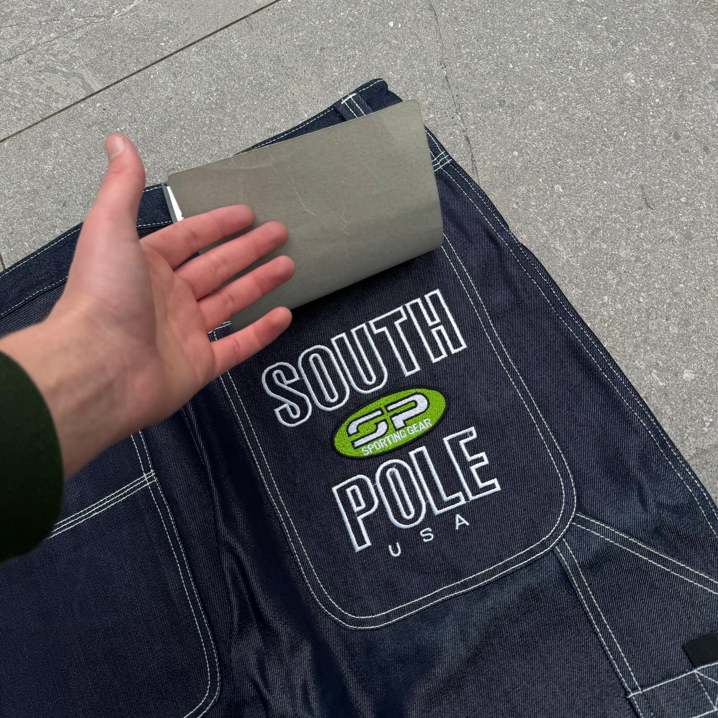 INSANEEEE deadstock southpoles - 38x31”