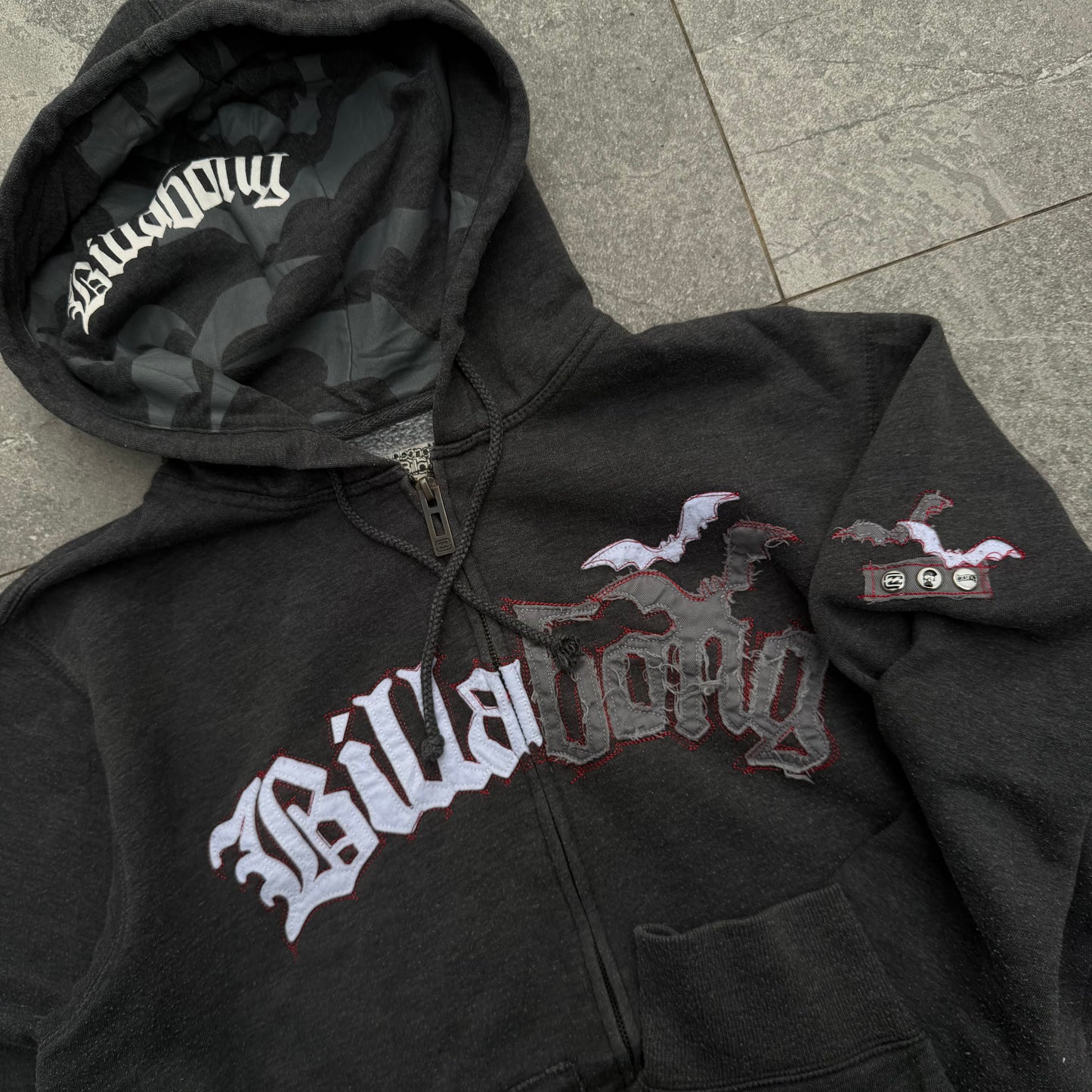 batman wish his suits were nearly as hard as this billabong bat hoodie 🦇 size M
