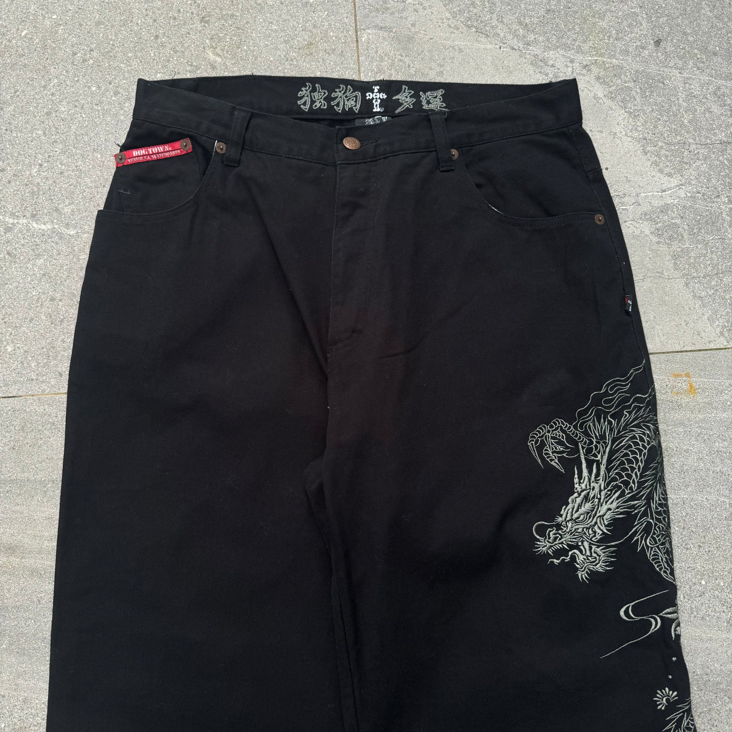 GRAIL BLSCK DOGTOWNS YOOOOO 38x31”