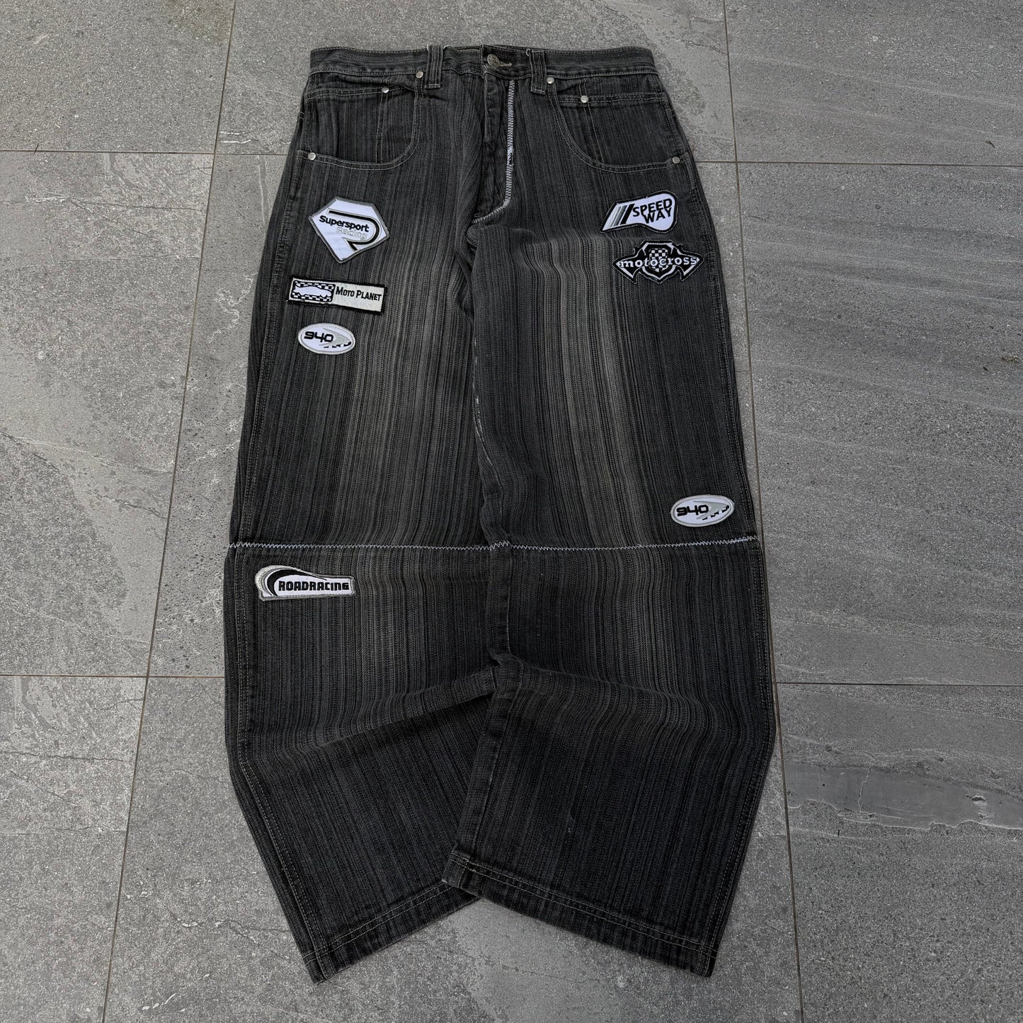 insane moto planet fades - 32x30”