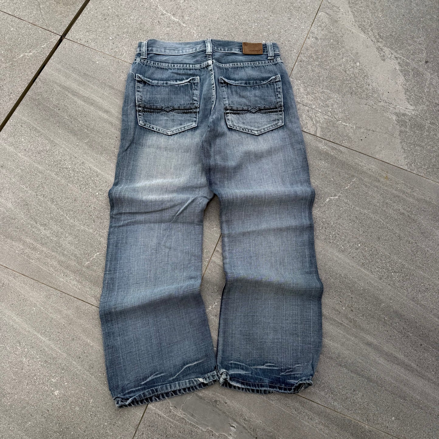 what a beautiful pair of bootcuts 😍 31x30”