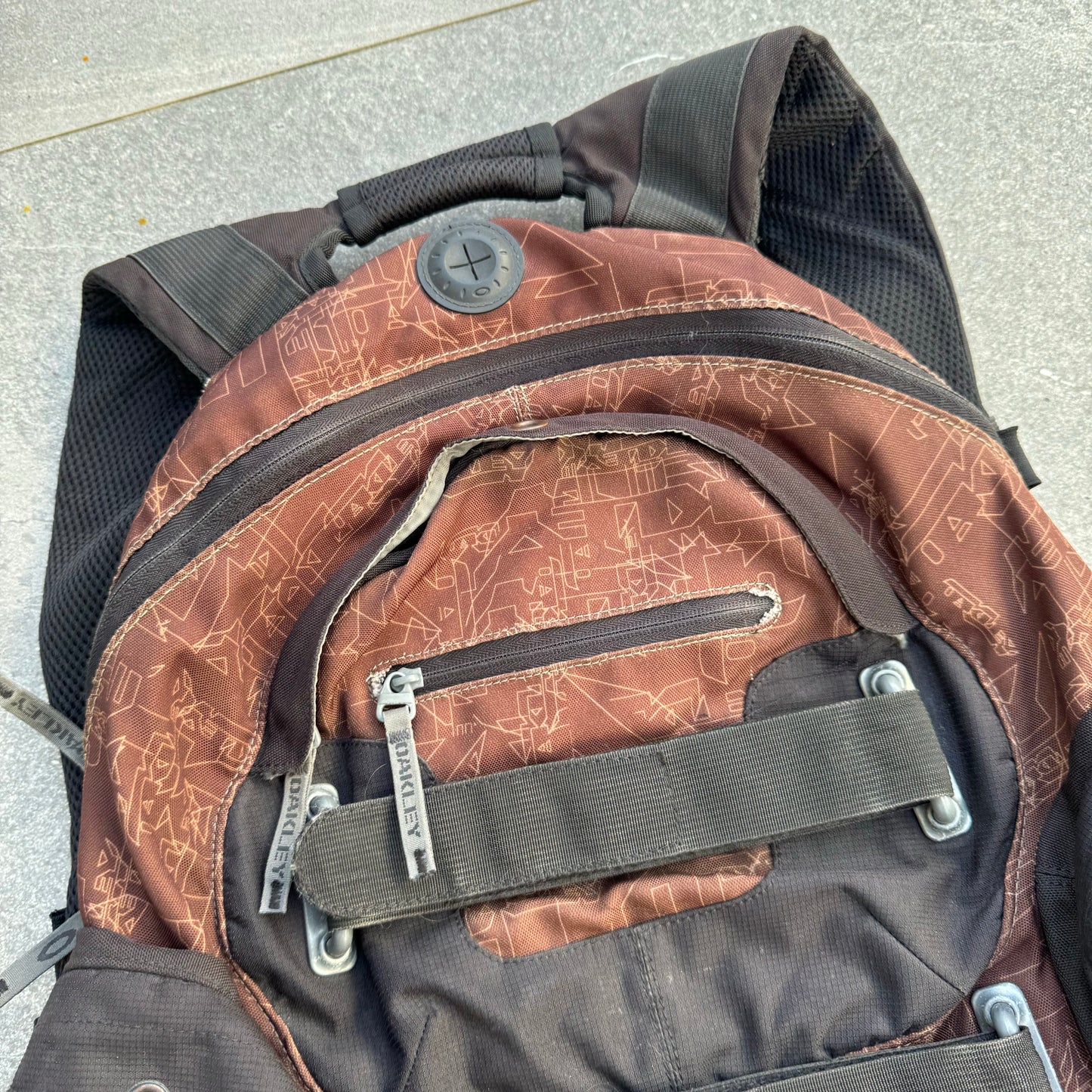 2000s oakley boardbag