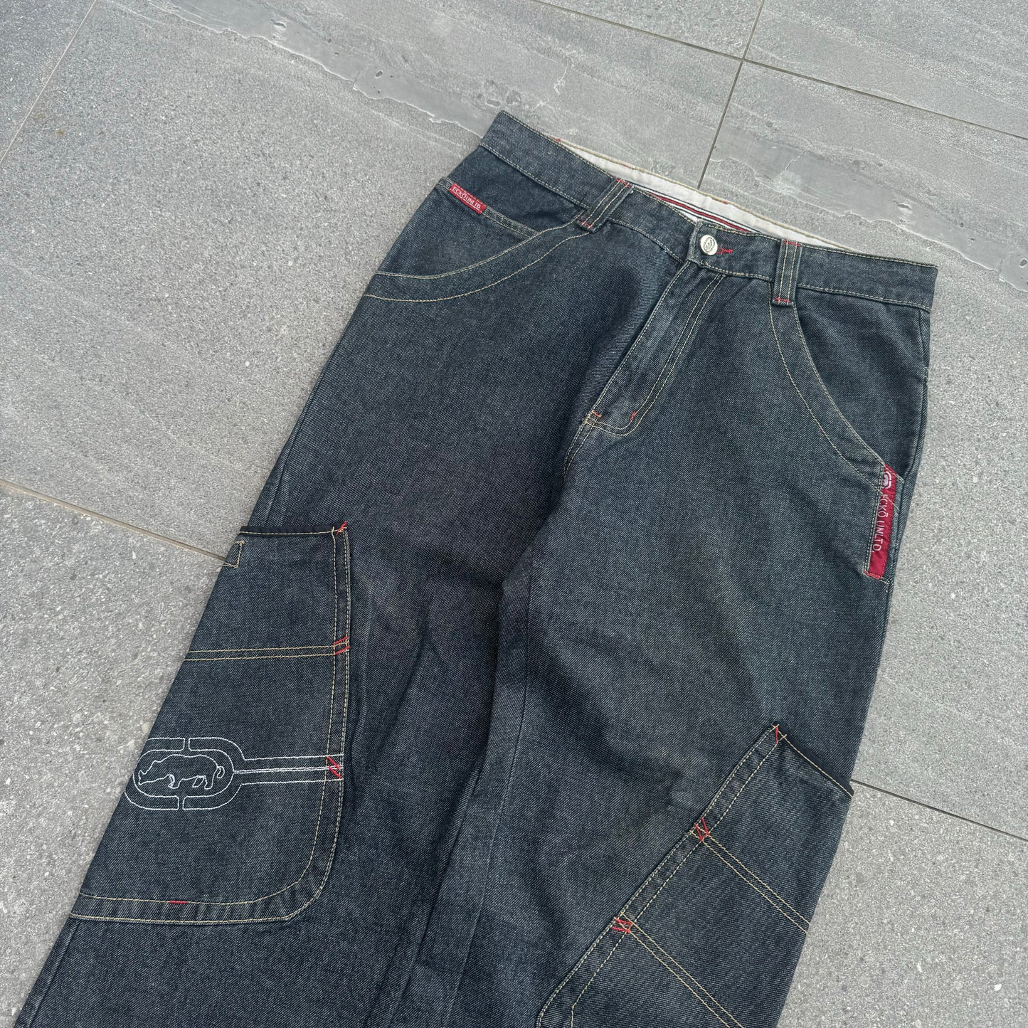 ecko side pockets :0 - 33x31”
