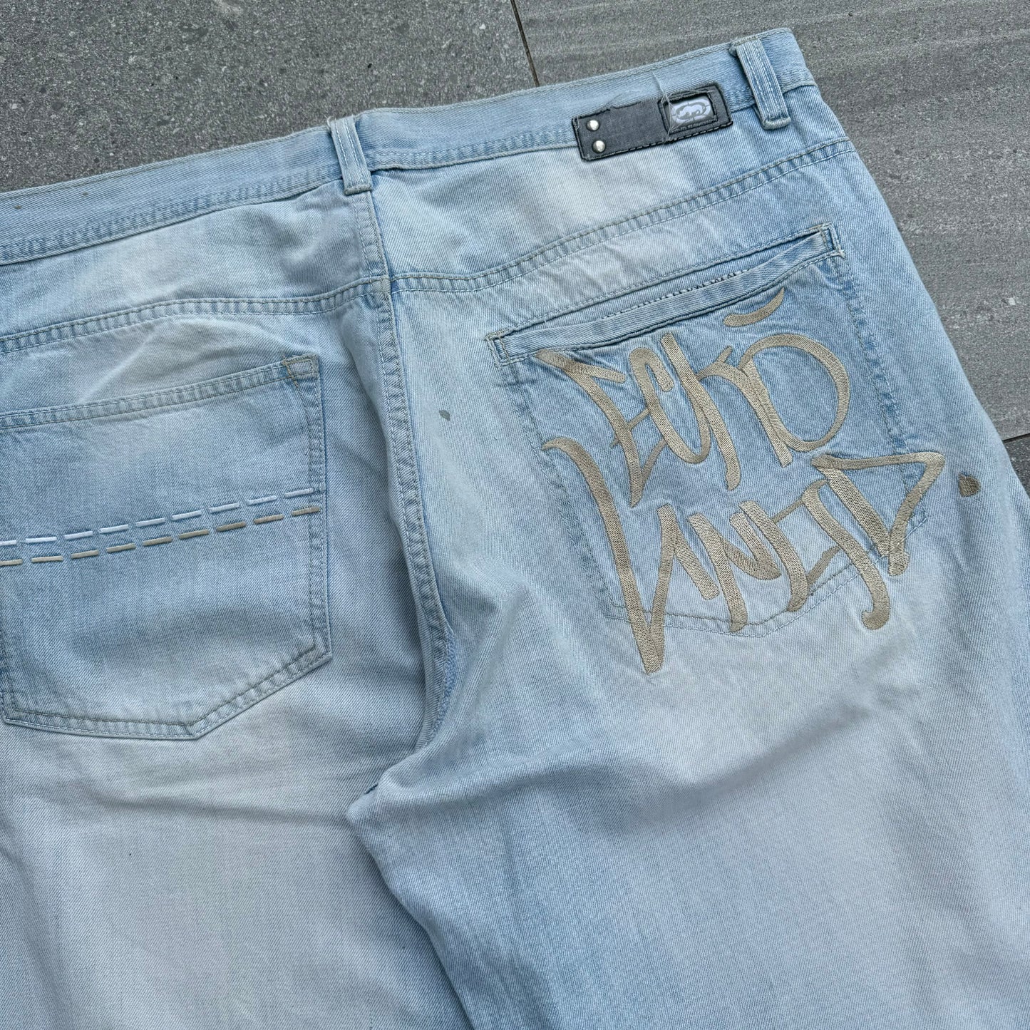 ecko jorts - 40”