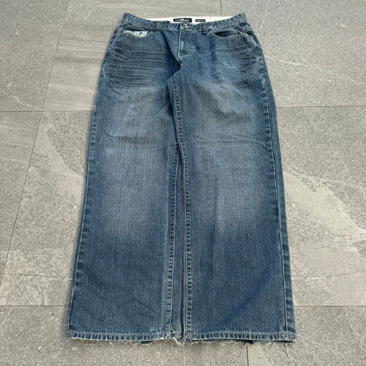 ecko jeans - 36x33”