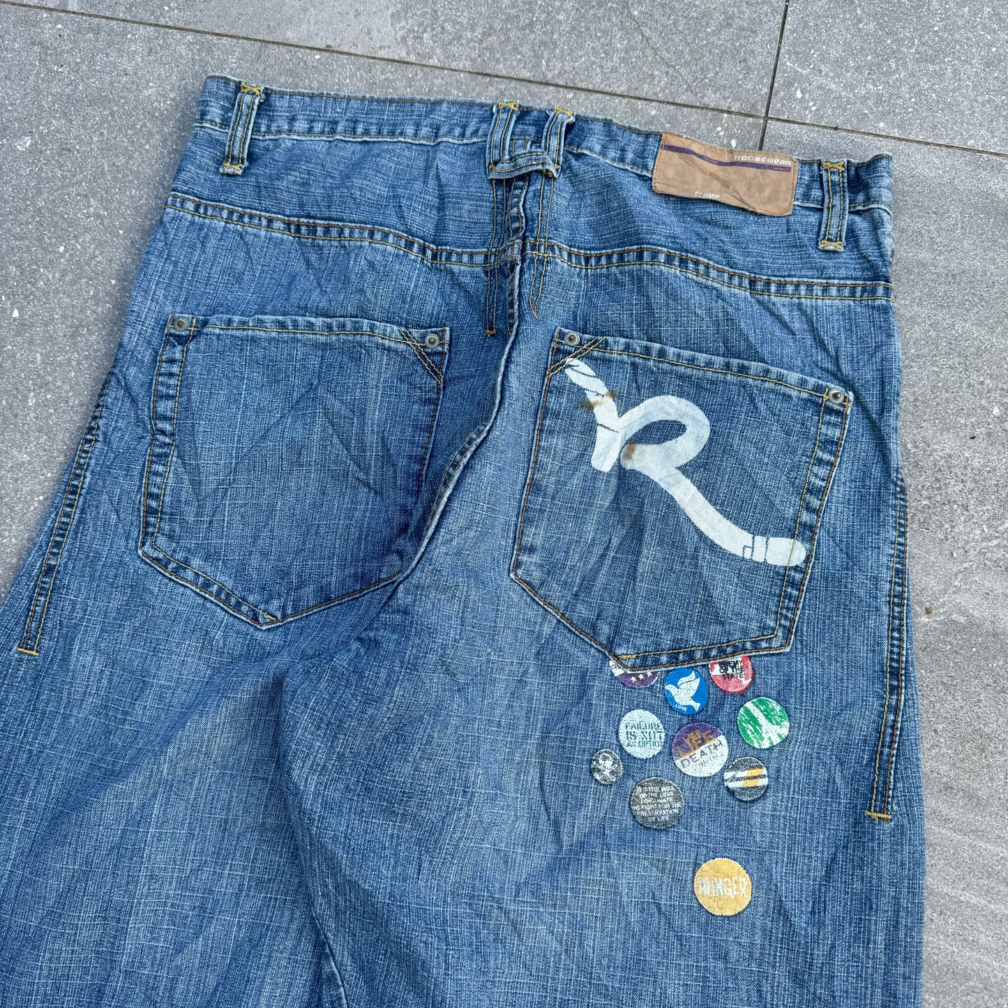 my iron SUCKS rocawear beaters - 35x34”