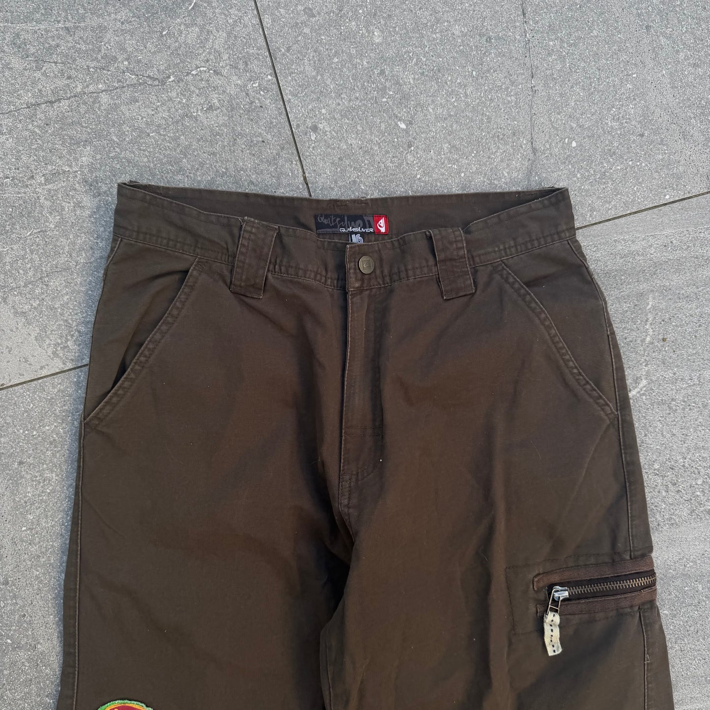 3/4 length quiksilver shorts - 34”