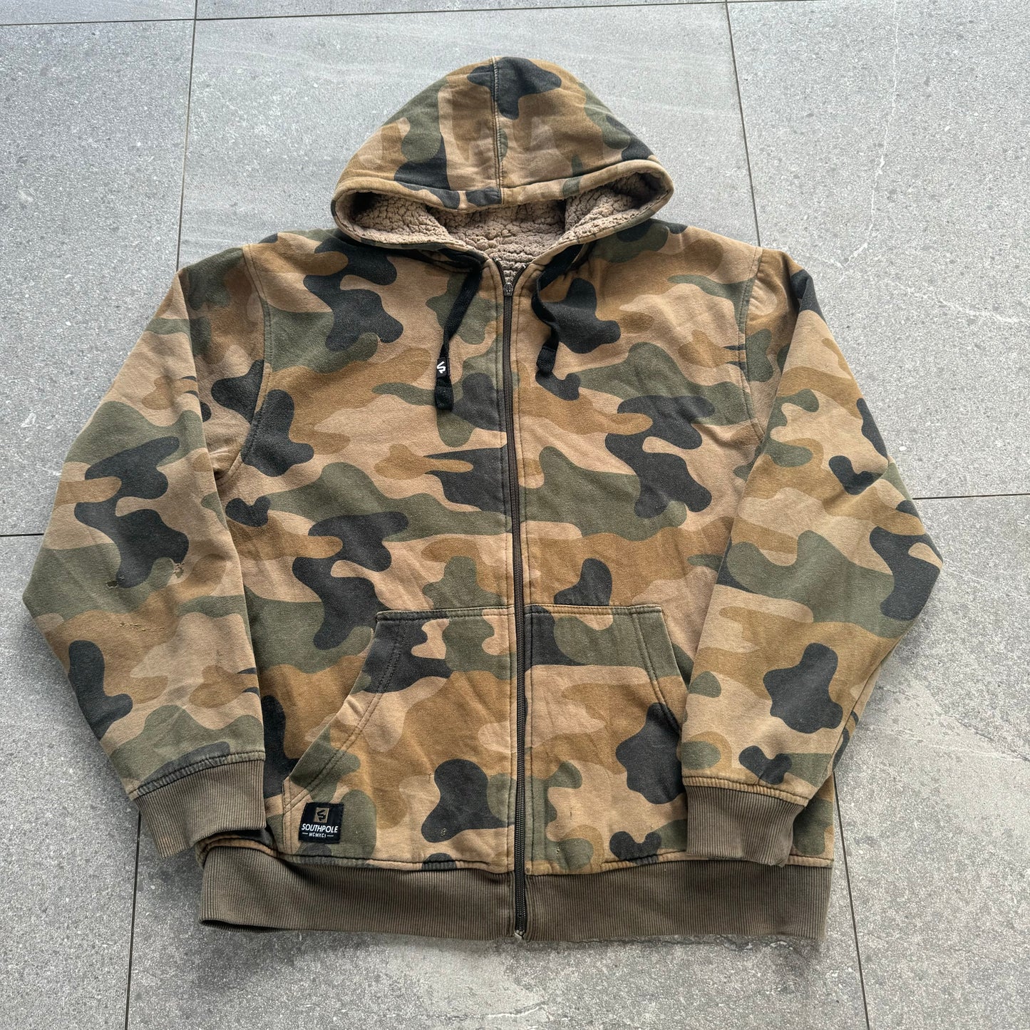 goated southpole camo hoodie - M