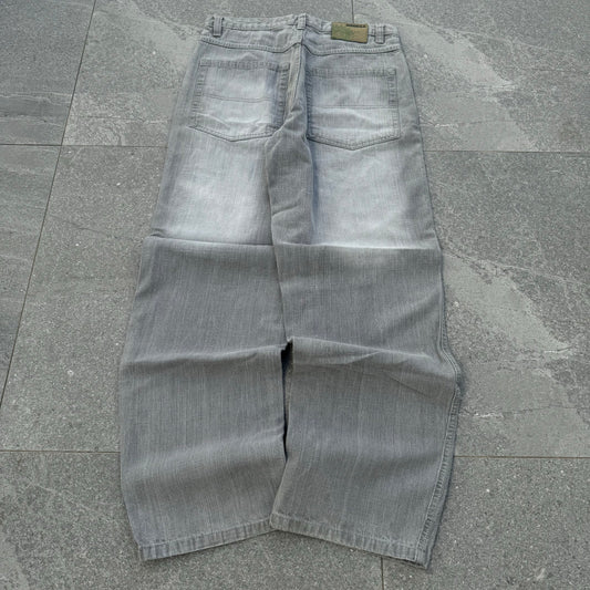 dodeca grey fades - 34x33”
