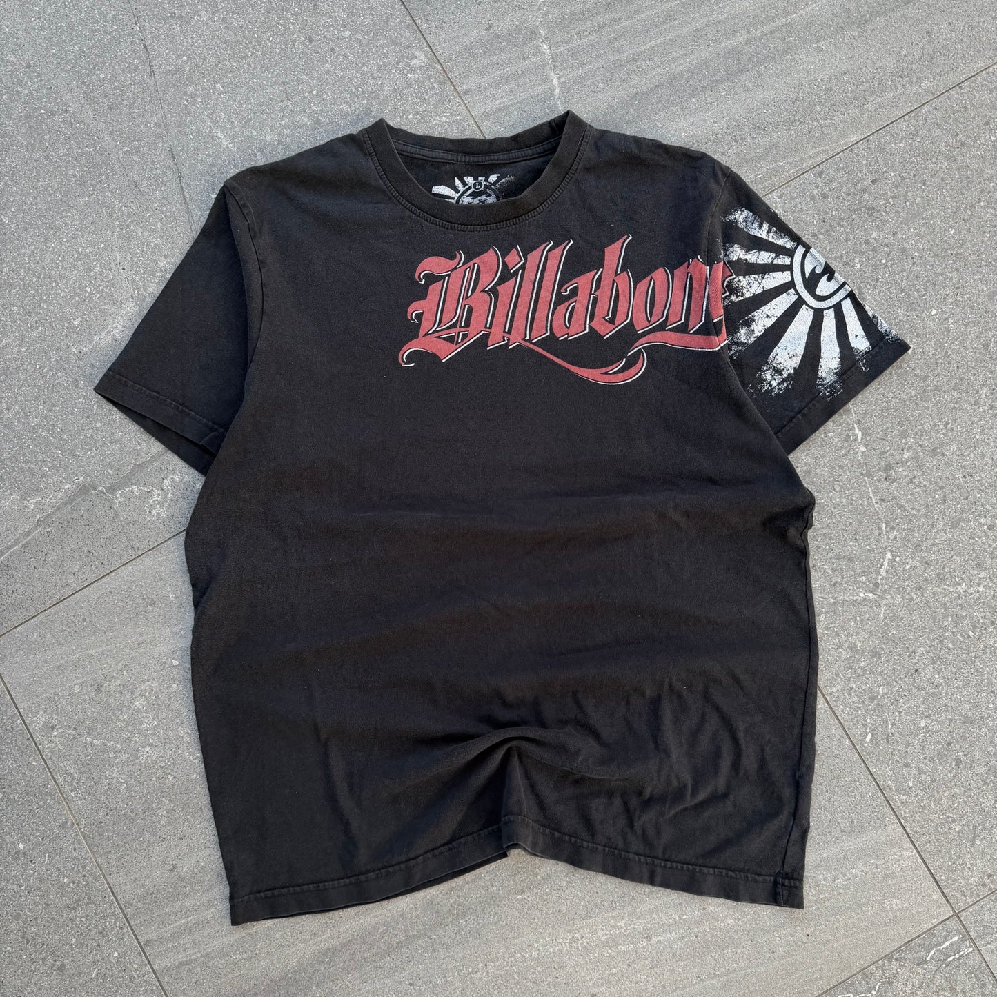 GRAAAAIL billabong rising sun tee - L
