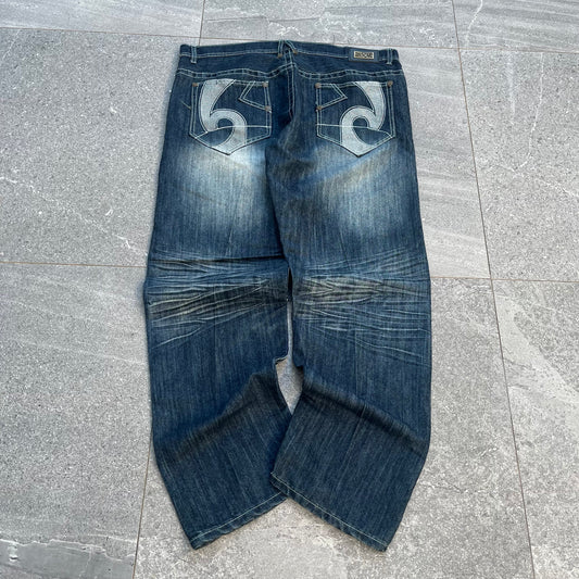 kaalu engineered bootcuts - 40x30”