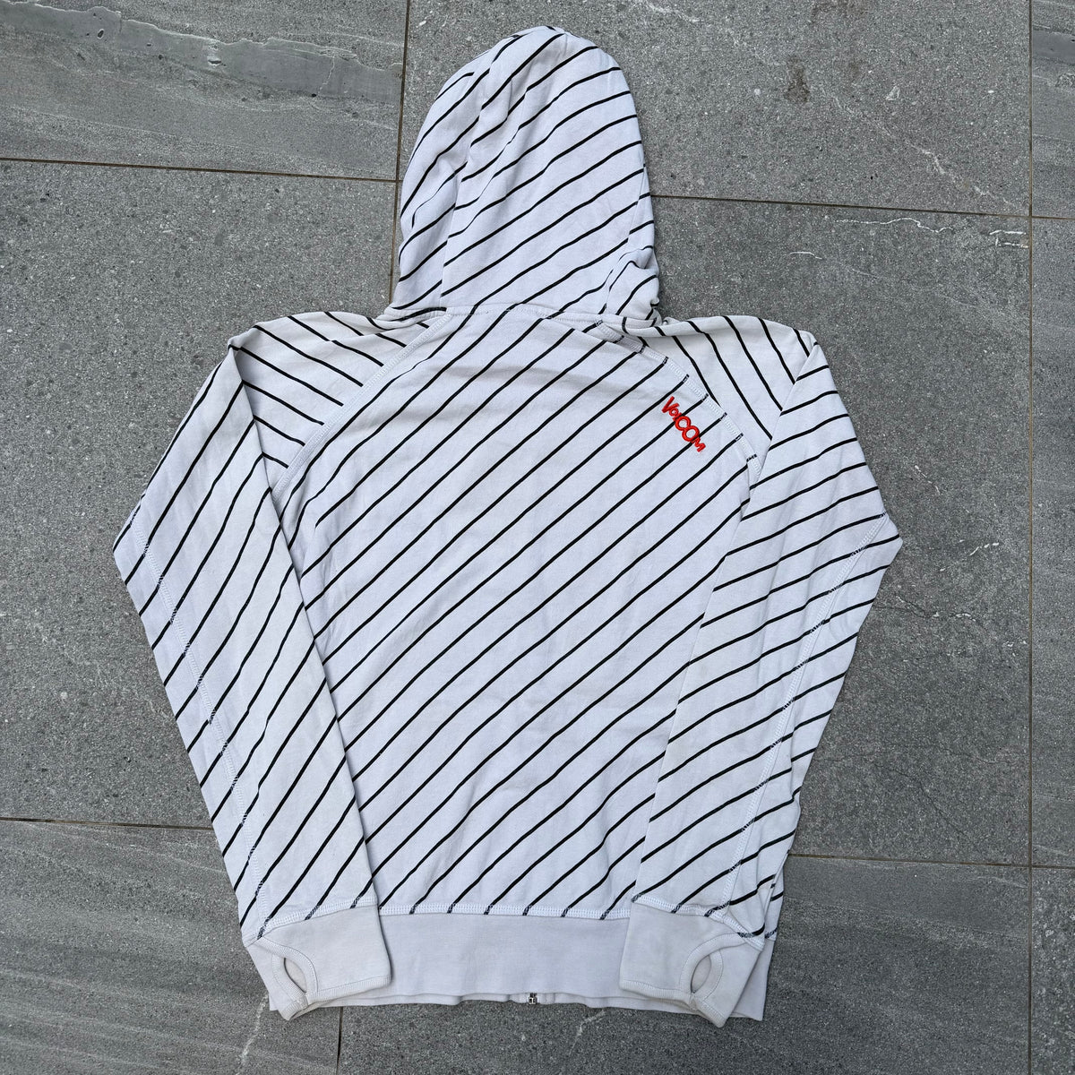 damn this is tough. volcom striped zipup - S