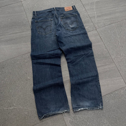 ong prolly the best pair ive dropped. 557 relaxed bootcuts with the BEST FADE. 36x32”