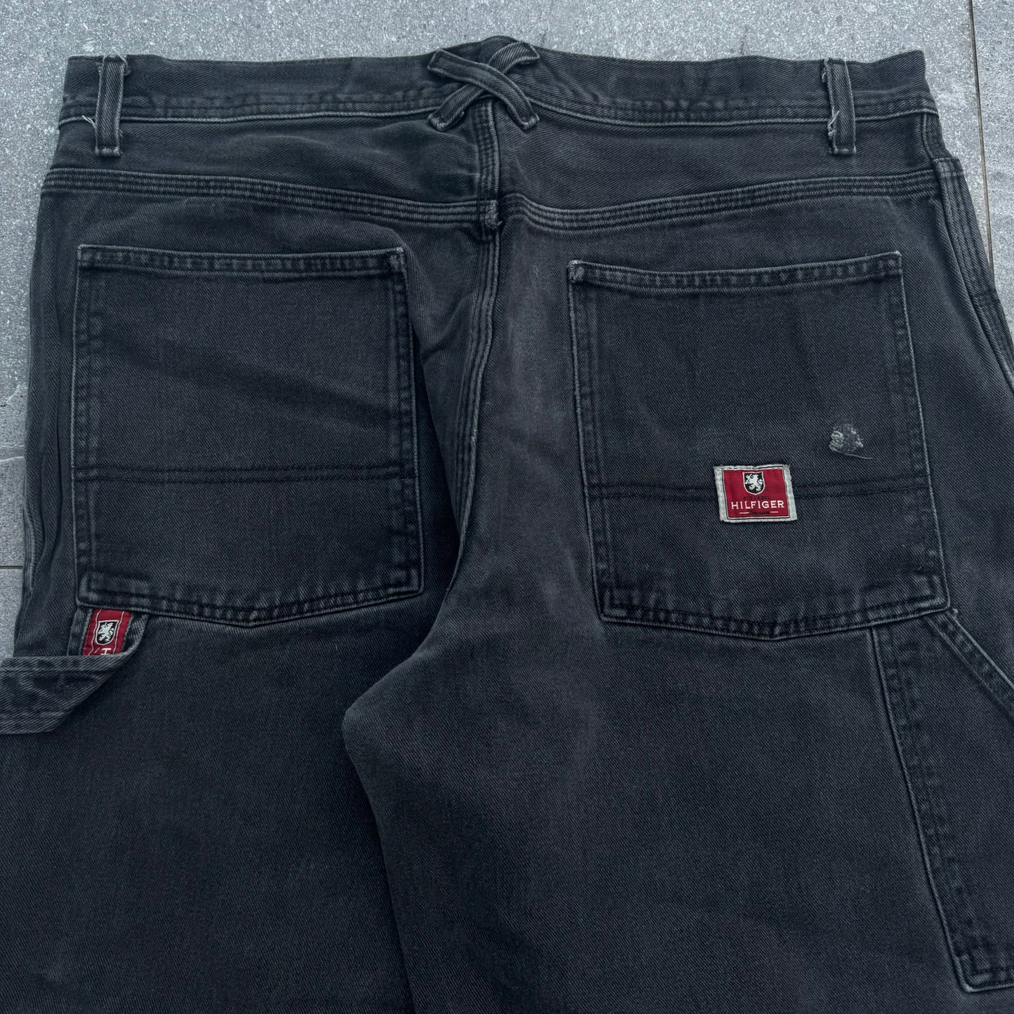 clean hilfiger jeans - 38x30”