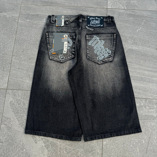 beautiful below knee akademiks - 36 - 40” available