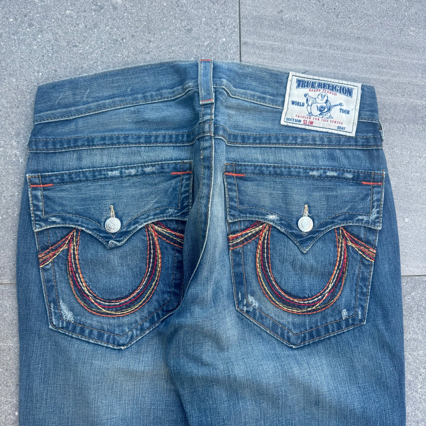 rainbow stitch trueys - 36x32”