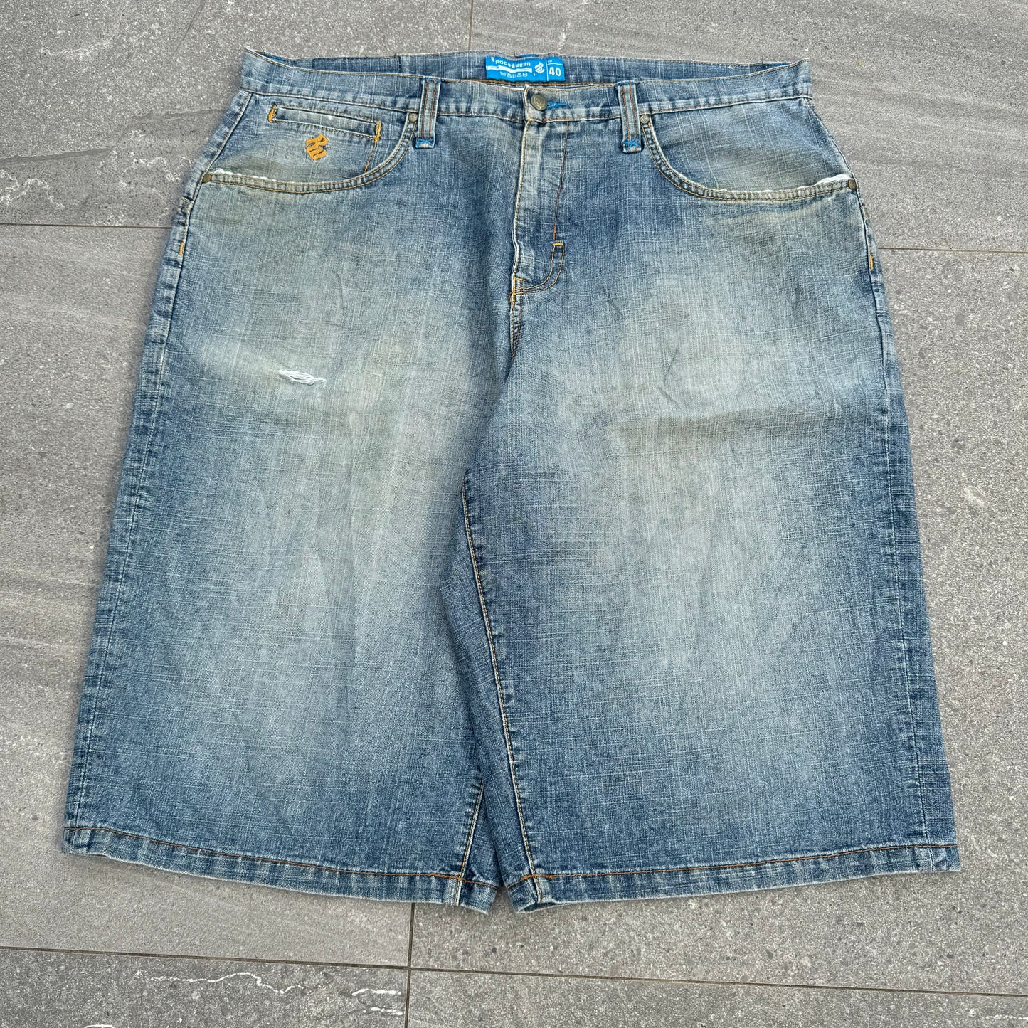 rocawear jorts - 40x15.5”